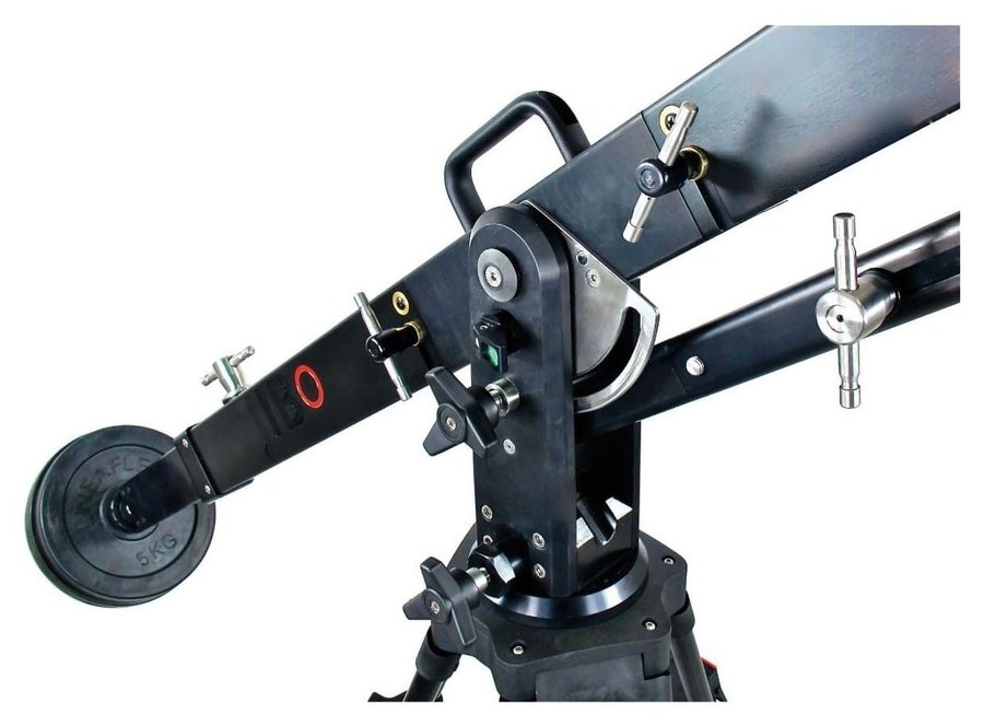 Cartoni KJ103 Jibo Fluid Action — jeřáb s kufrem – Otočný střed a protizávaží