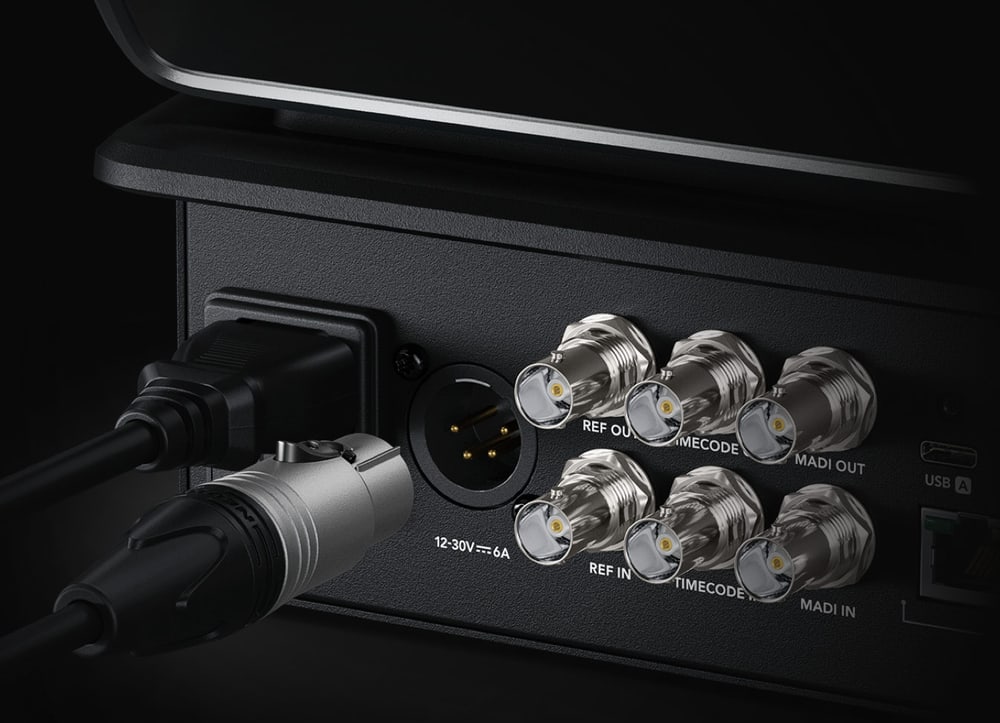 ATEM Television Studio HD8 ISO 2TB – Vestavěné napájení a záloha 12 V