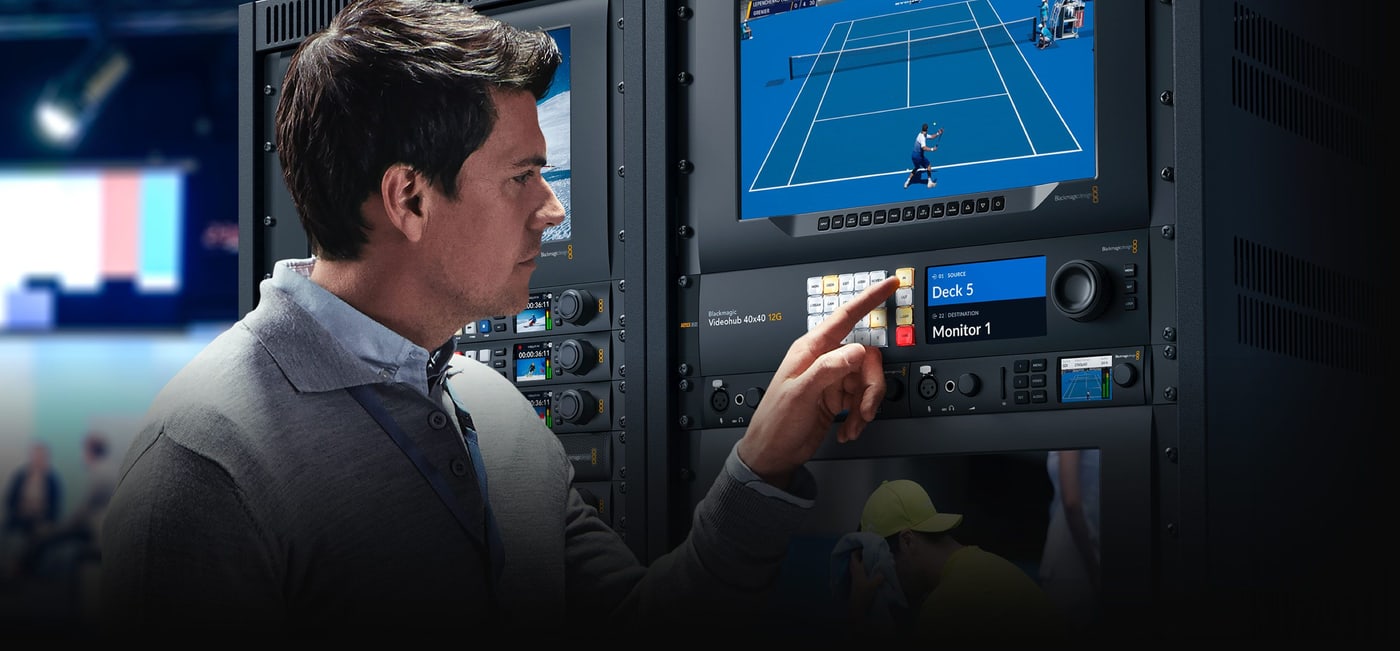 Blackmagic Videohub 40x40 12G – Živý obraz na LCD před přepnutím