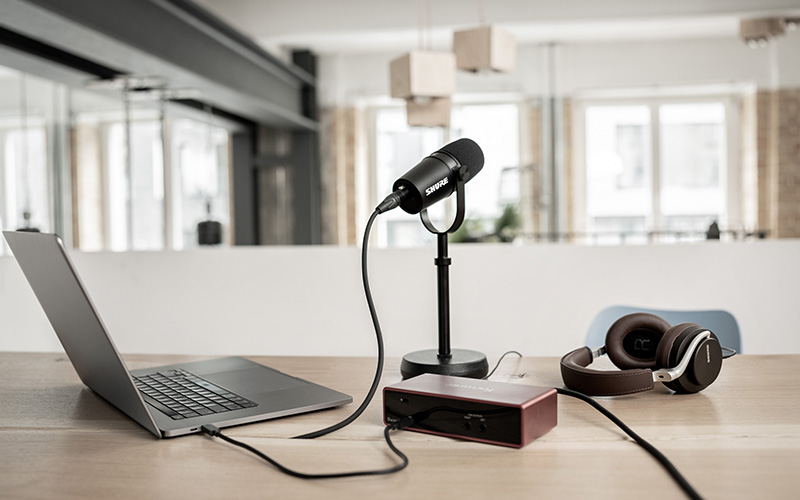 Podcastov&yacute; mikrofon SHURE MV7X