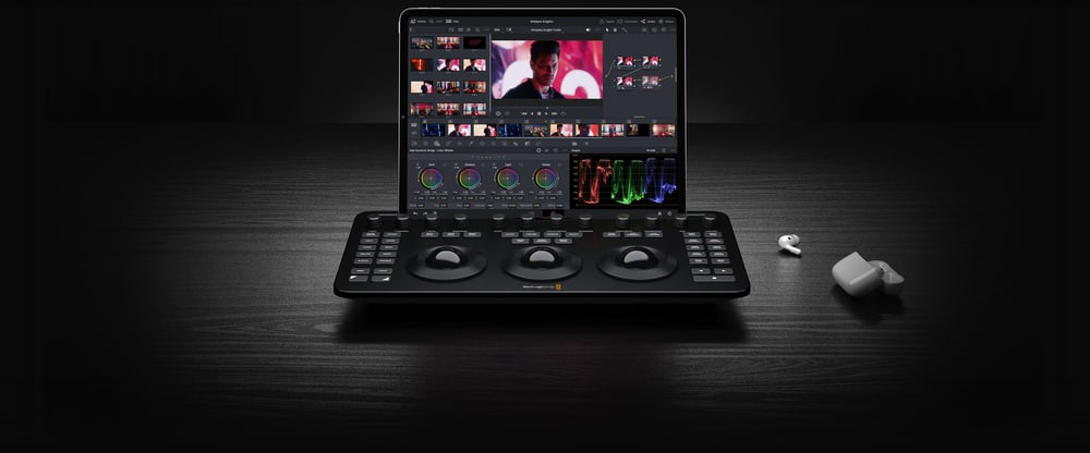 DaVinci Resolve Micro Color Panel – Drážka pro iPad a práce na place