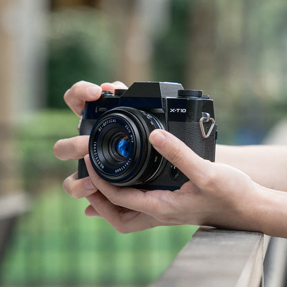 APS-C 25mm F2