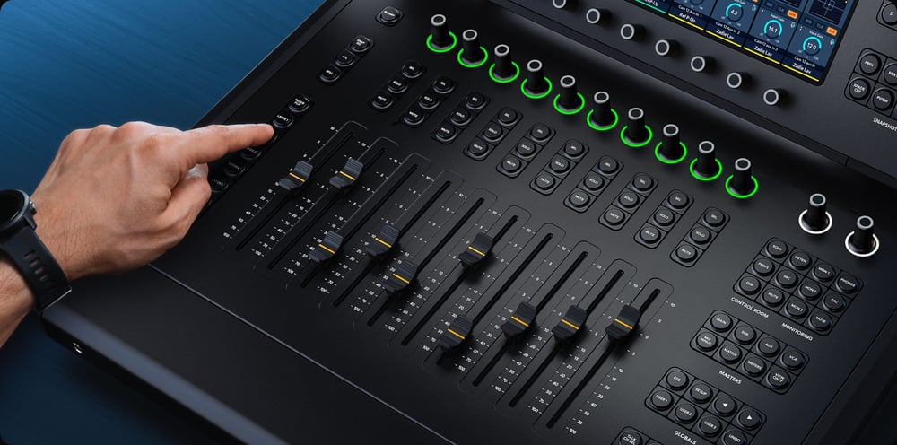 Blackmagic Design Fairlight Live Audio Panel 10 – Horní vrstva: funkce a zpracování
