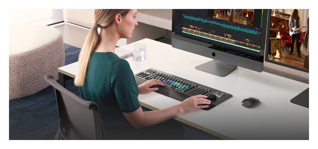 DaVinci Resolve Editor Keyboard – Obě ruce ve střihu