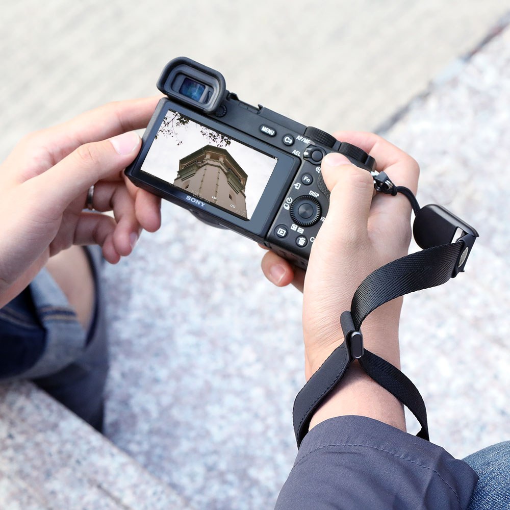 Zápěstní popruh pro fotoaparát
