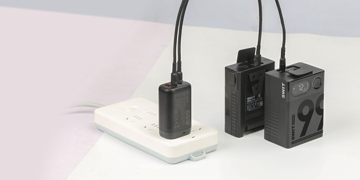 SWIT UC-2065 nabíječka USB-C 65 W