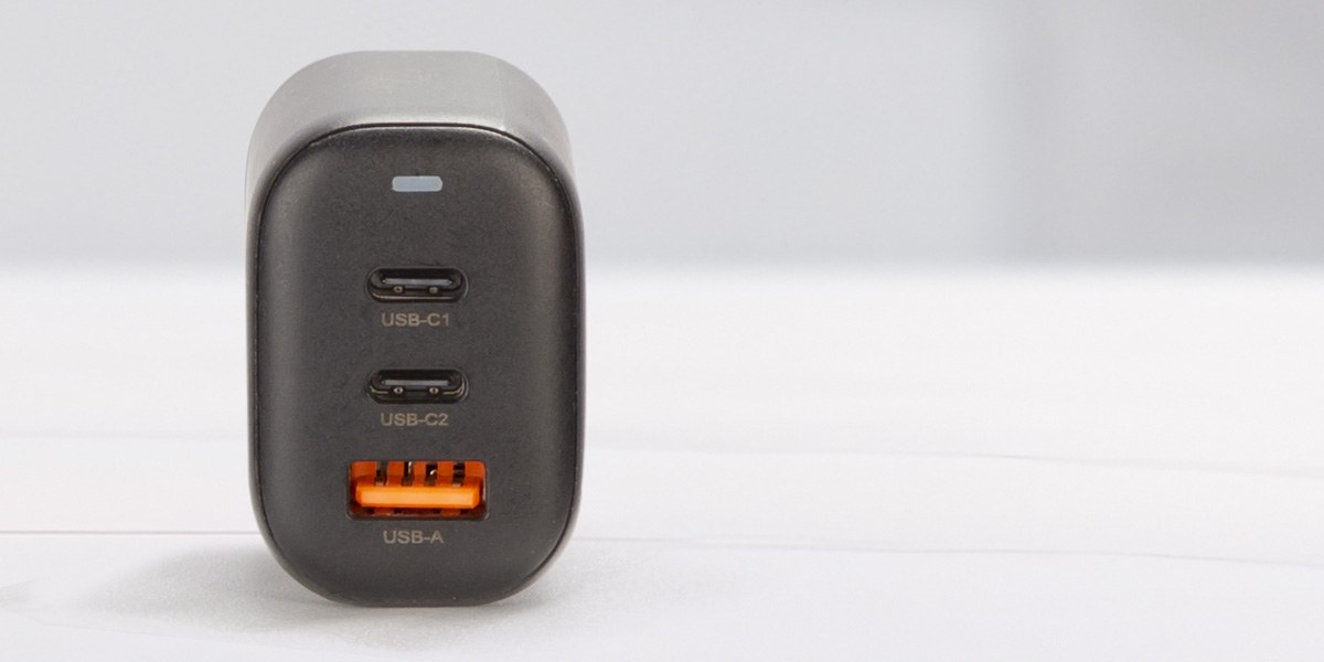 SWIT UC-2065 nabíječka USB-C 65 W