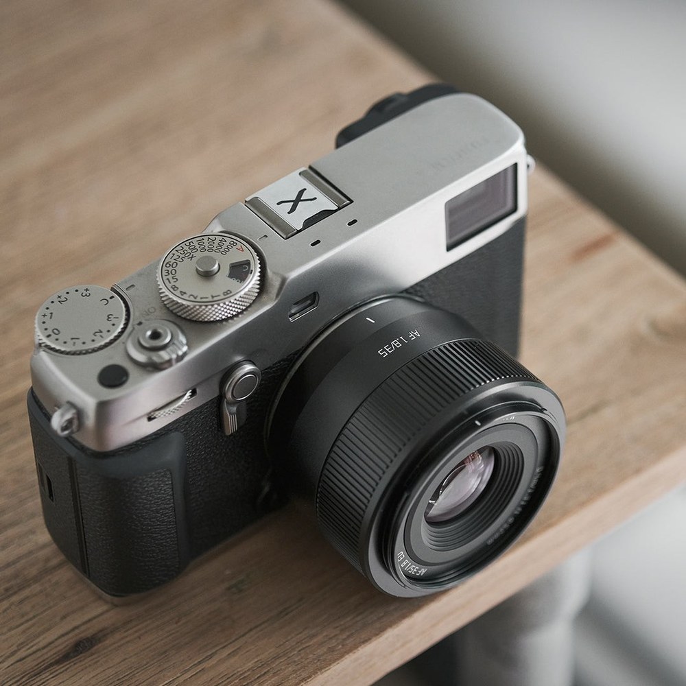 TTArtisan APS-C AF 35mm F1.8 II – Ohnisko 35 mm na snímači APS-C
